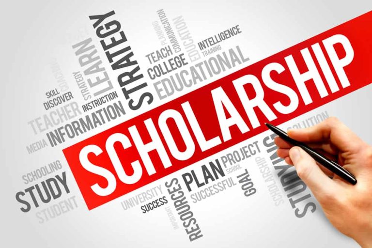 scholarship-graphic-dp